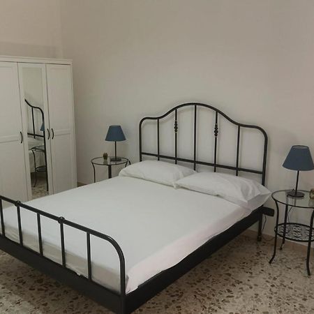 Alvarez De Toledo Bed and Breakfast Napoli Eksteriør billede