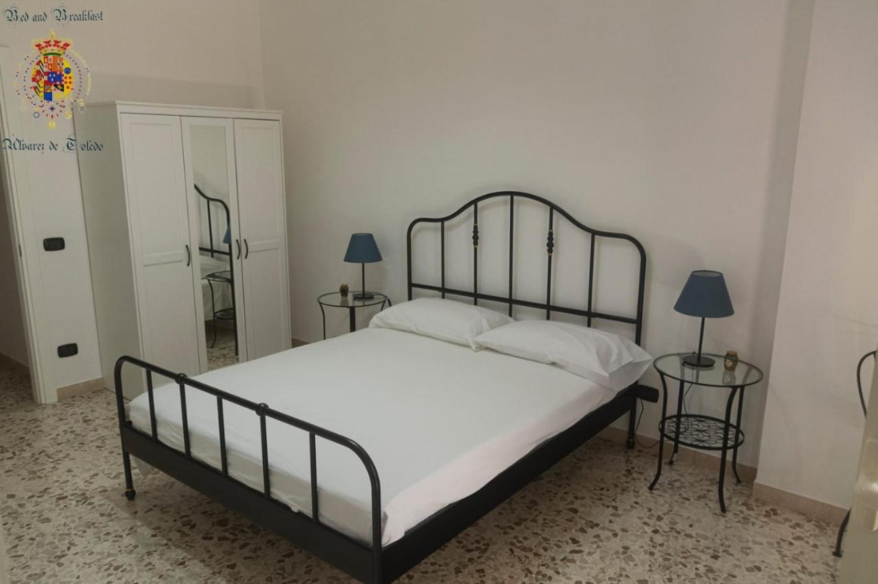 Alvarez De Toledo Bed and Breakfast Napoli Eksteriør billede